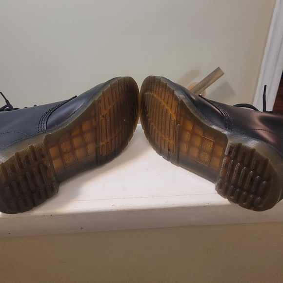 Dr. Martens 1460 Smooth Leather Boots - Picture 5 of 6